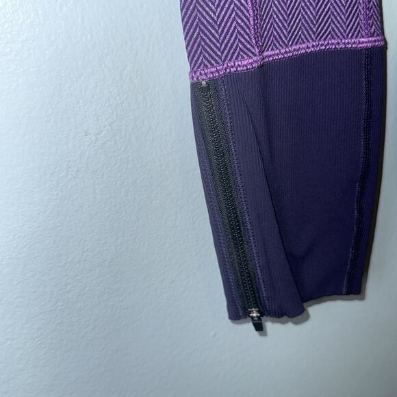 Lululemon Women's Rebel Runner Crop Giant Herringbone Black Grape Purple - Picture 2 of 11